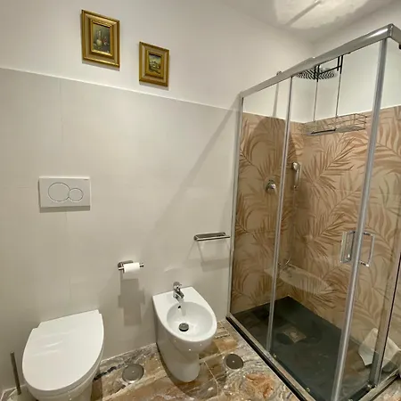 Marta לינה וארוחת בוקר ארקולאנו